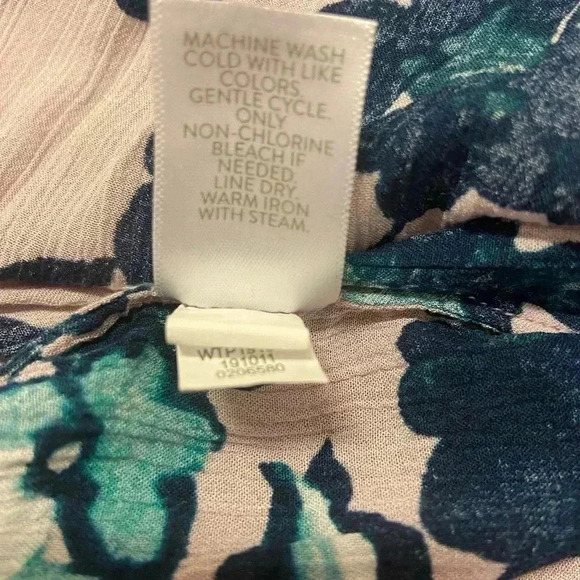 J. Jill Beautiful Blooms Mauve Floral Ruffle Sleeve Blouse Tie Neck Size M Women - Picture 8 of 8